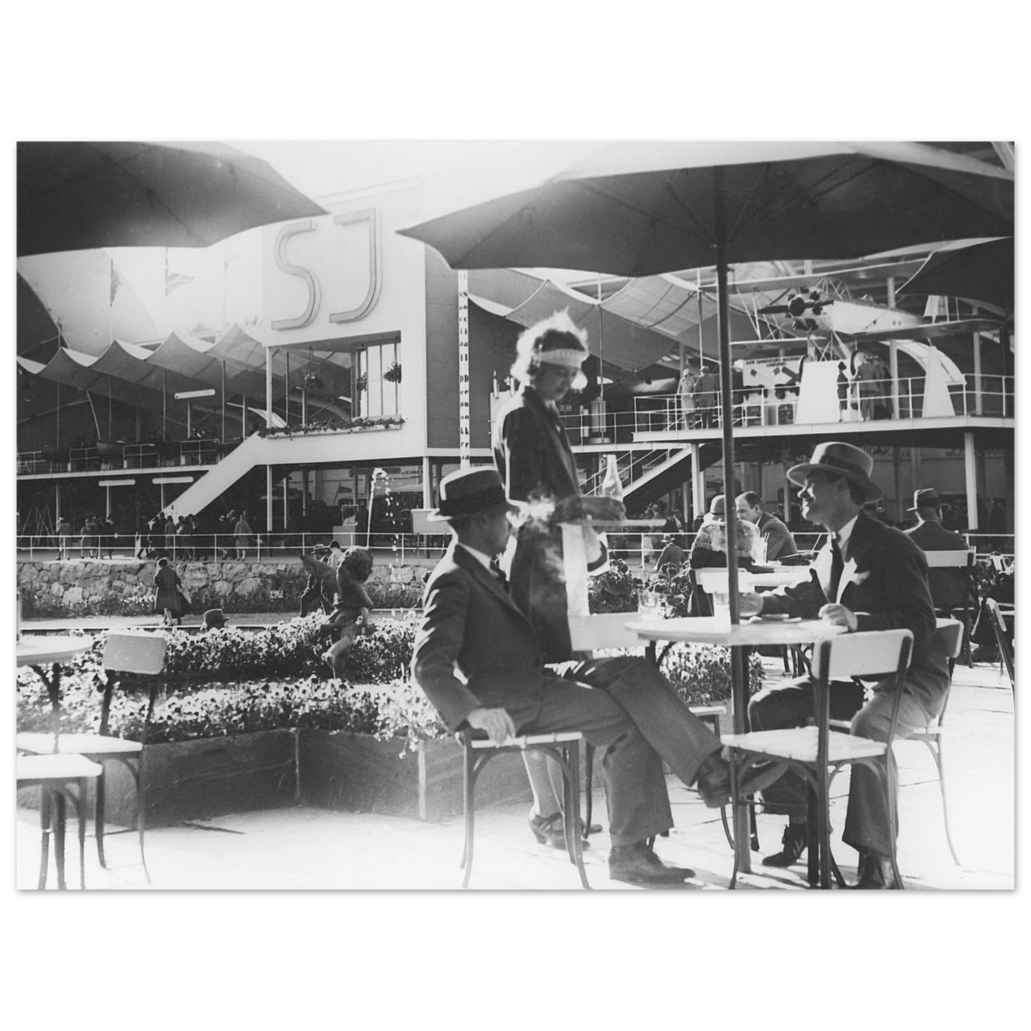 f98ced1b-c537-40f9-bca5-23088407ff92