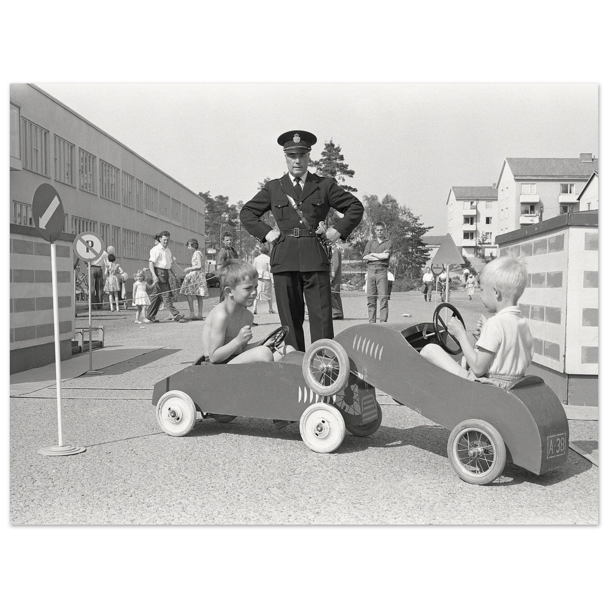 1a4043a1-7b35-4714-a4a9-3ff353aa00f3