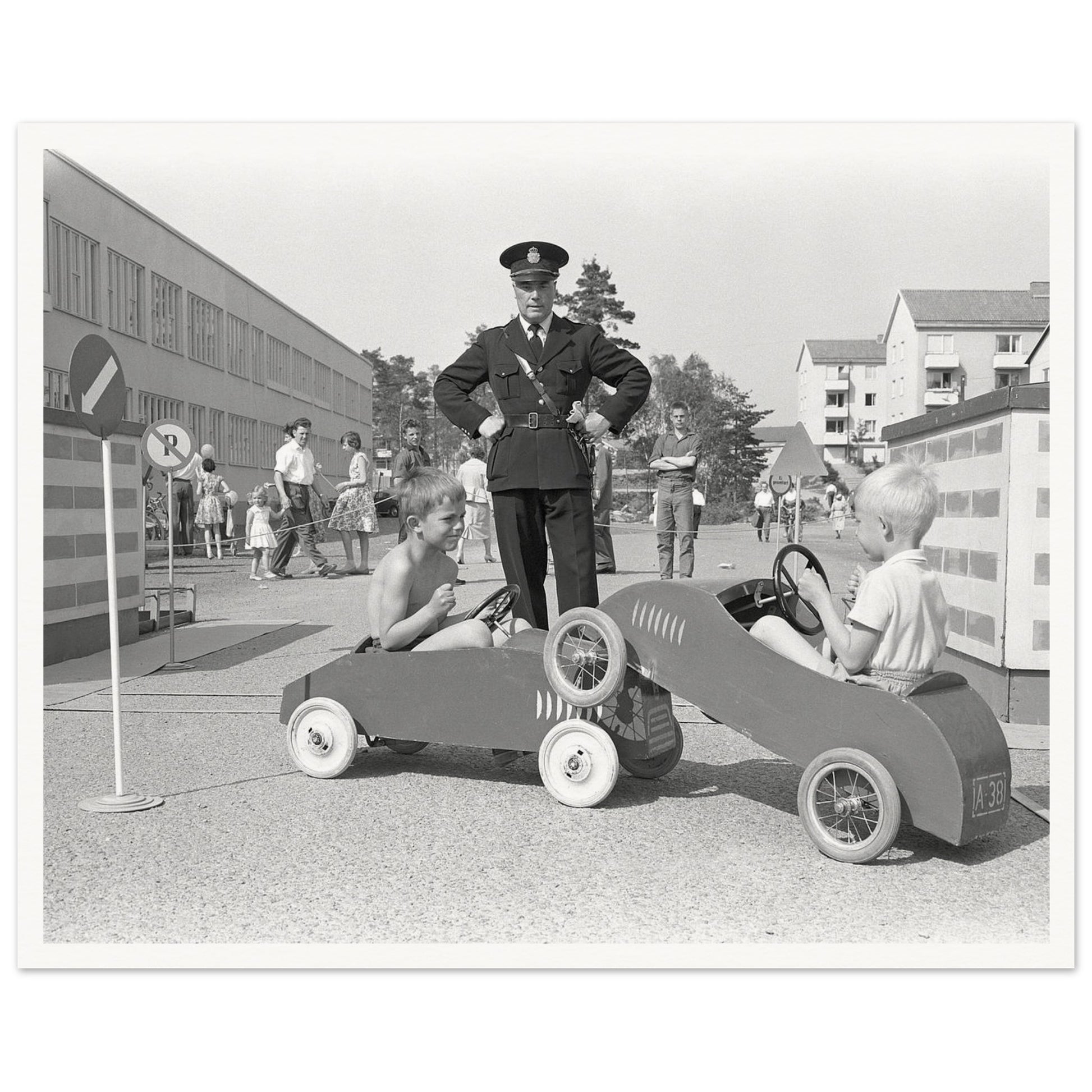 2335a9ff-2499-4fe5-b1e8-d8e3097ab2aa