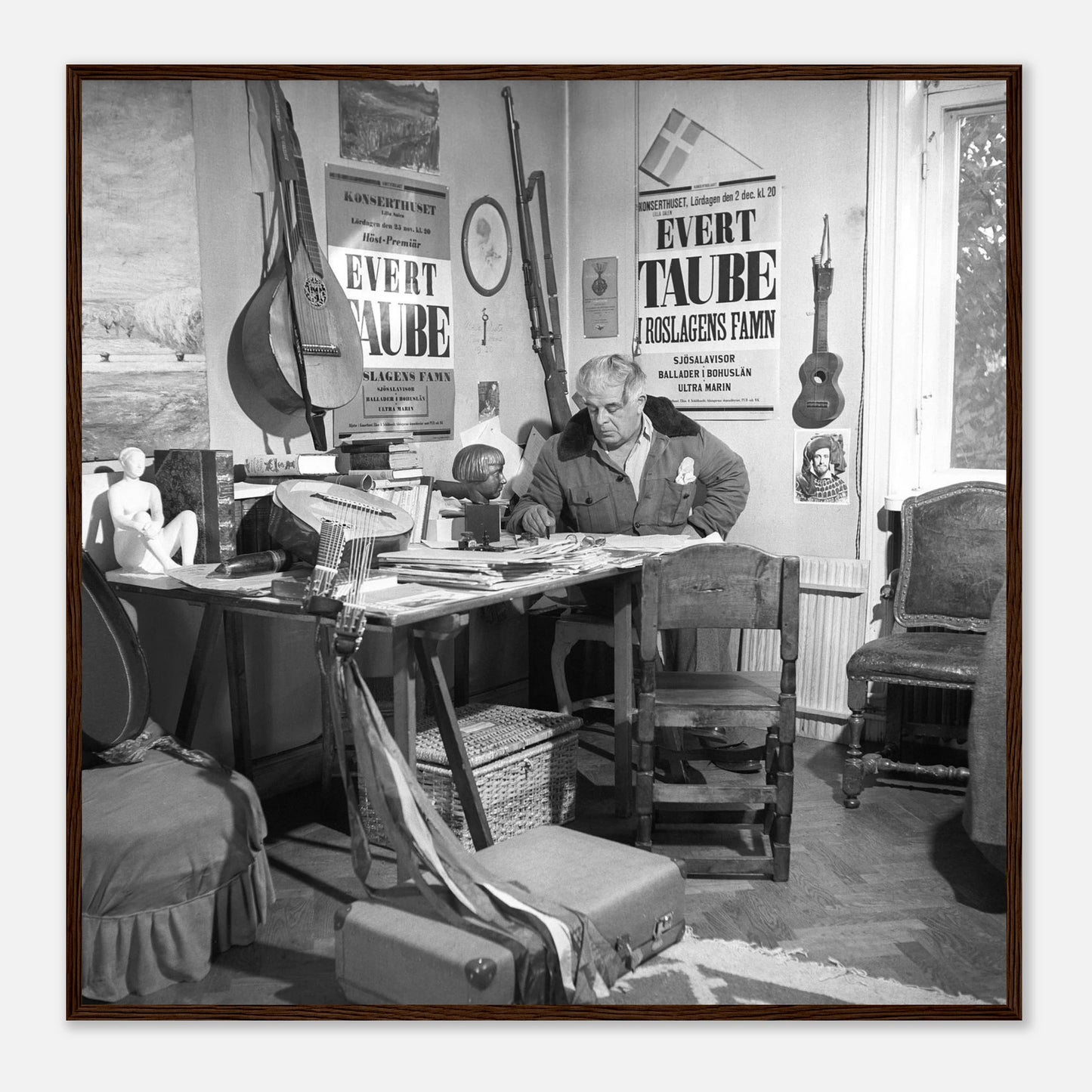 Evert Taube tavla tavlor affisch postrar affischer I roslagens famn svartvitt
