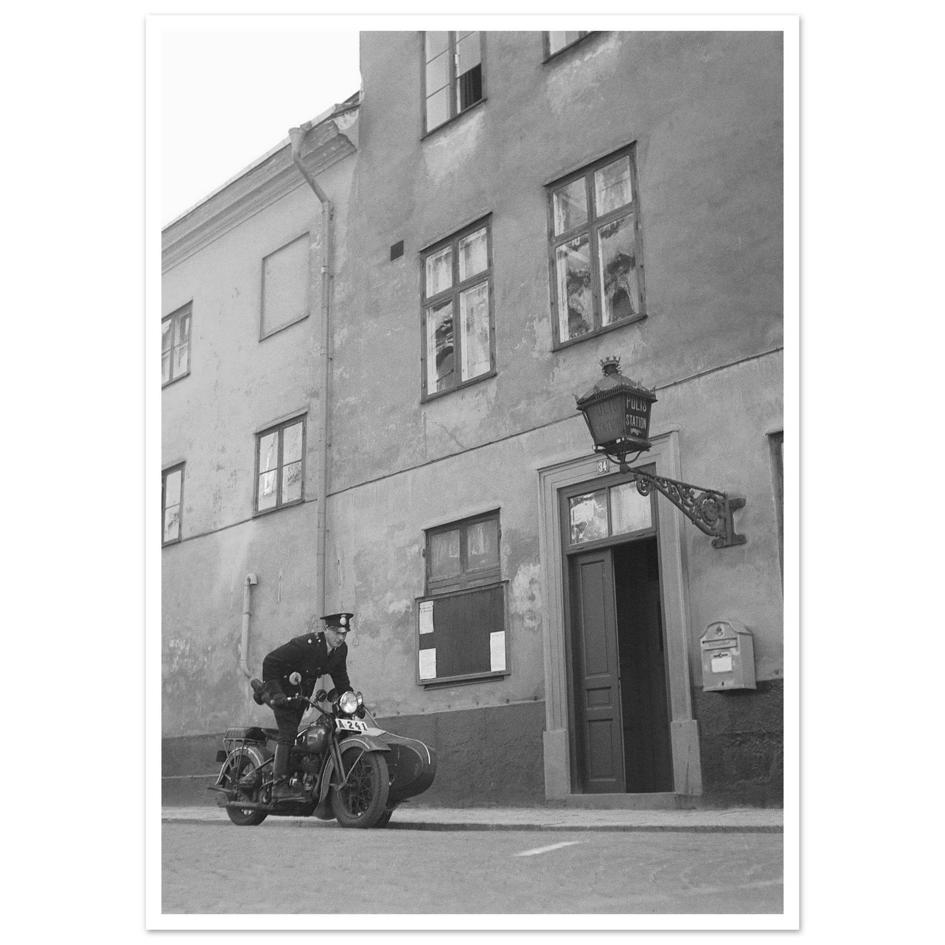 9af7a94b-28cb-4dfc-9caf-909caddb9760