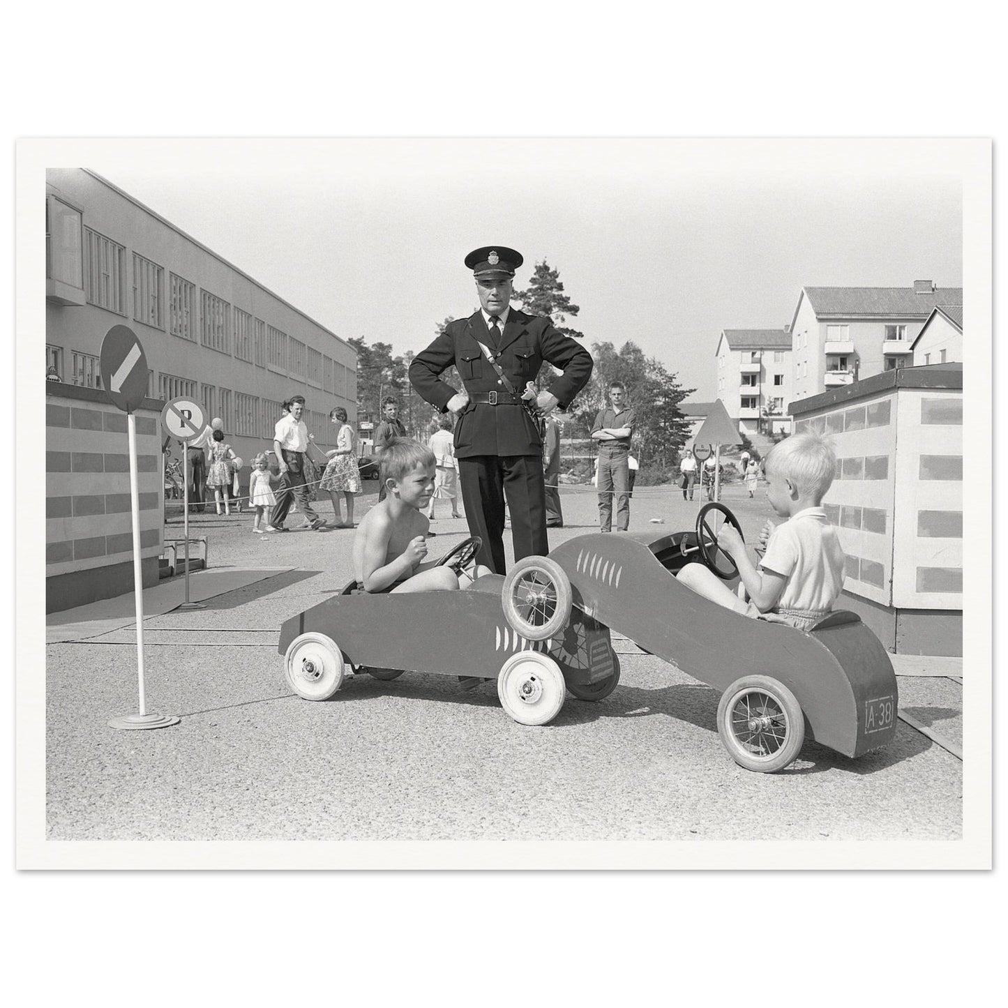 e48c0065-8b14-42d3-86a7-0fcbf3afe235