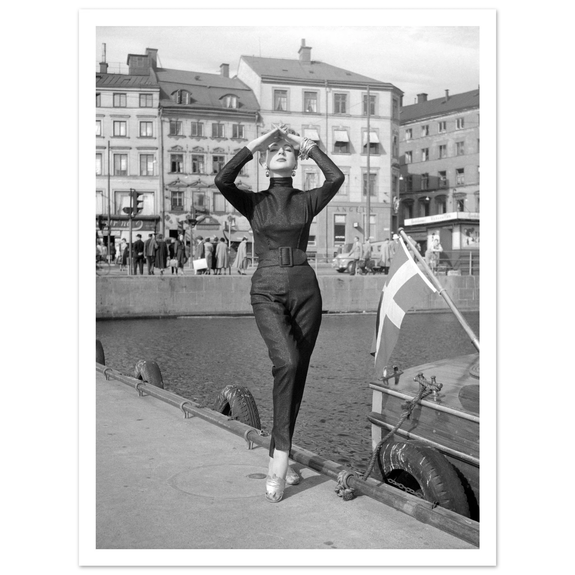 f2745a72-f48d-4488-a2e9-0a9795f7b76d